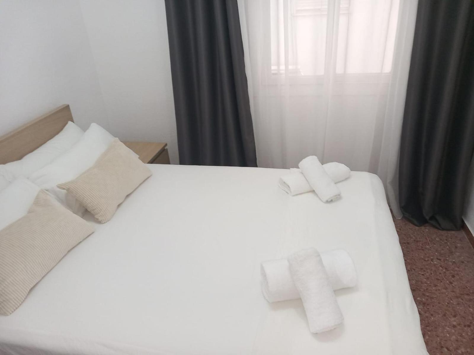Apartments Del Sol Кульера Экстерьер фото